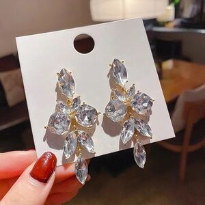 Anthro Crystal Large Leaf Shaped Dangle Drop Earrings Clear Long